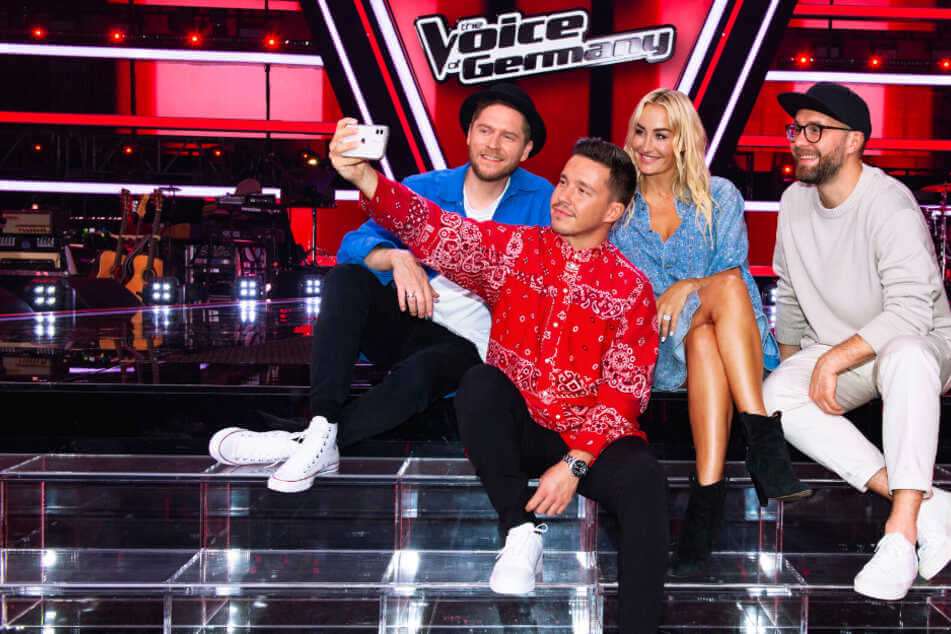 Од лево на десно Johannes Oerding (39, l.-r.), Nico Santos (28), Sarah Connor (41) und Mark Forster (38) sind die Coaches von "The Voice of Germany" 2021. Фото : © ProSiebenSAT.1/André Kowalski